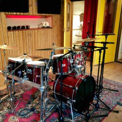 Rodejo Music neemt drums op bij iBeat Recording Studio
